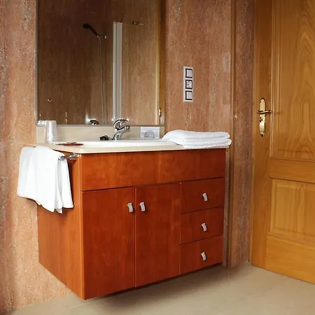 9 Olas Гостевой дом А-Лансада